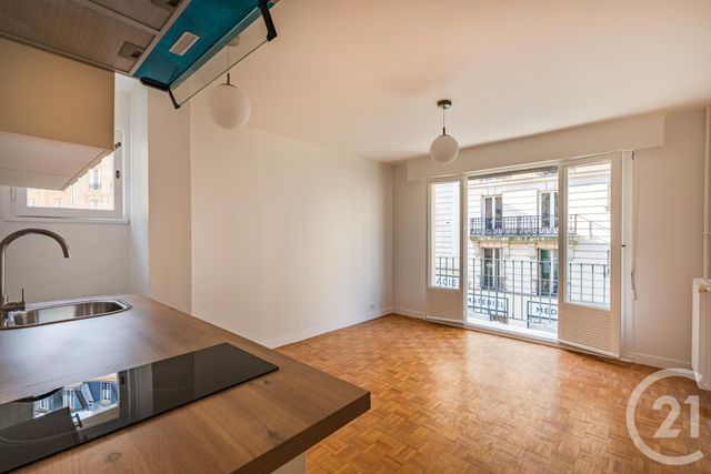 Appartement F1 à vendre - 1 pièce - 25.5 m2 - PARIS - 75015 - ILE-DE-FRANCE - Century 21 Alésia